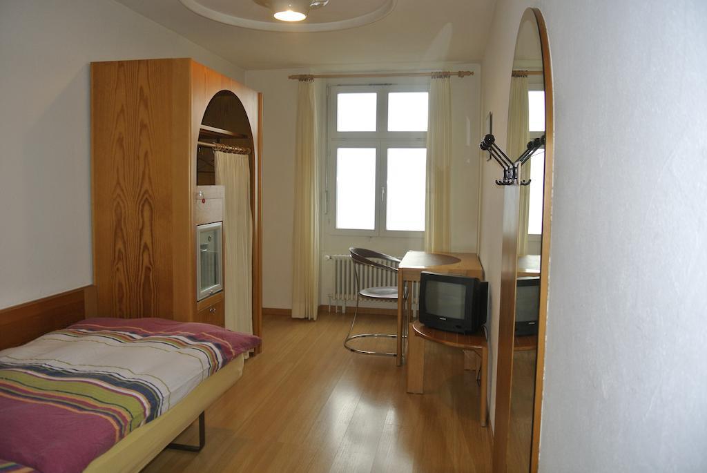 Hotel Drei Konige Richterswil Bilik gambar